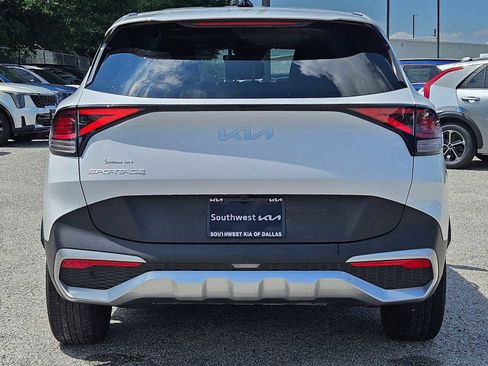 Used 2023 Kia Sportage EX FWD image 5