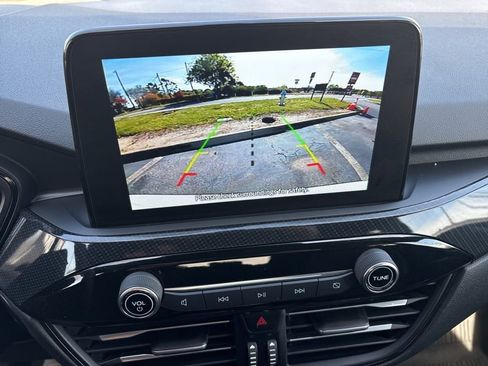 Used 2024 Ford Escape ST-Line w/ Equipment Group 301A FWD image 19
