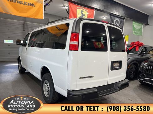Used 2023 Chevrolet Express 3500 LS image 3