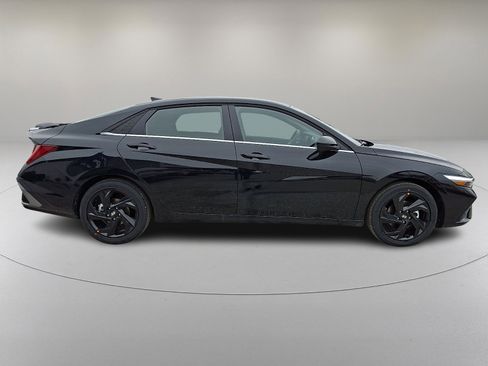 New 2026 Hyundai Elantra SEL Sport Premium image 8