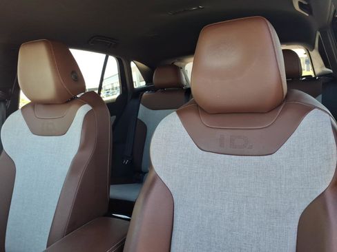 Certified 2023 Volkswagen ID.4 Pro image 19