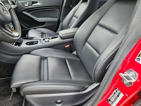 Used 2019 Mercedes-Benz CLA 250 image 15