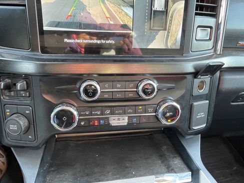 Used 2024 Ford F350 Lariat image 21