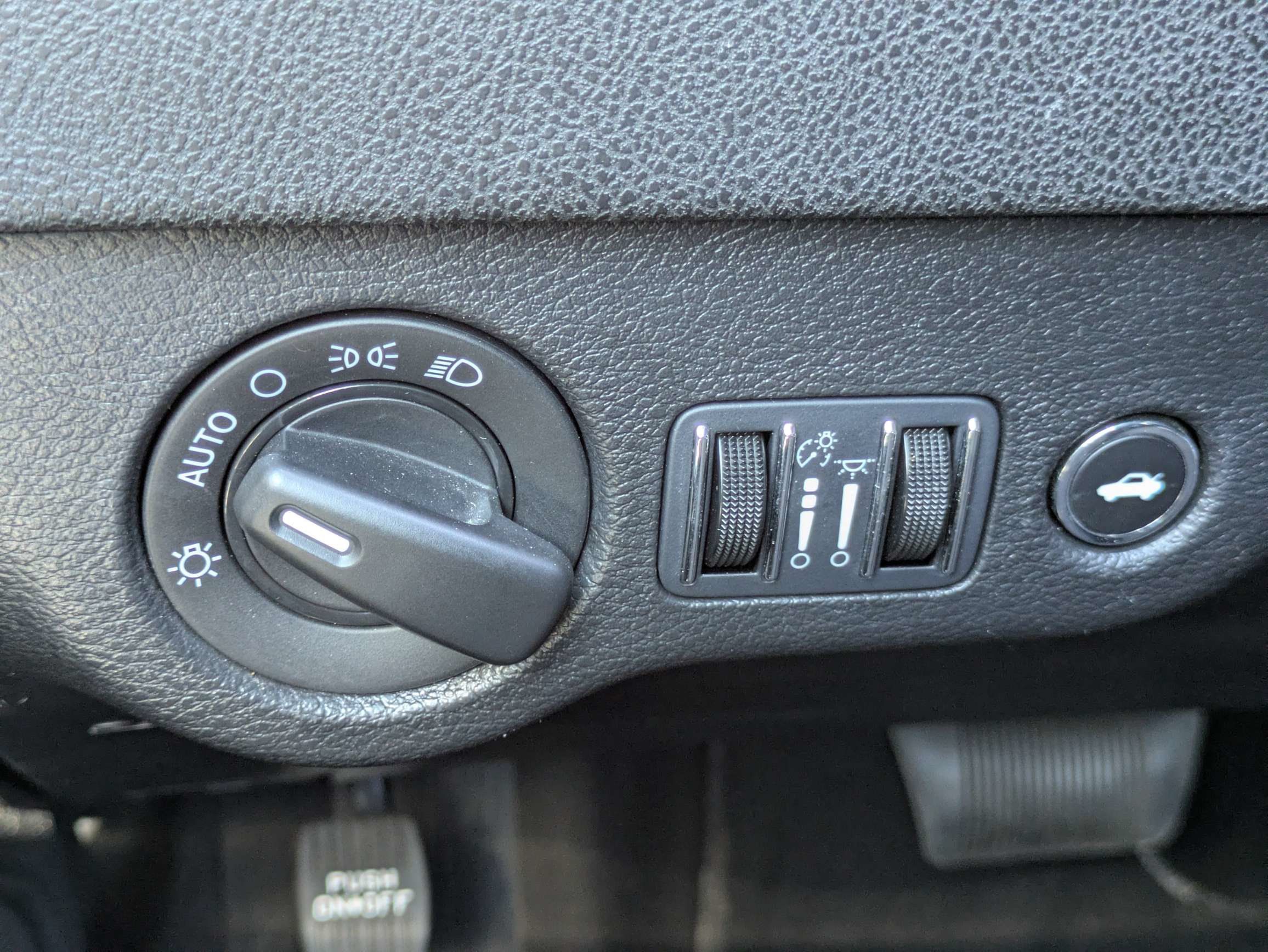 Used 2023 Dodge Charger GT RWD image 14