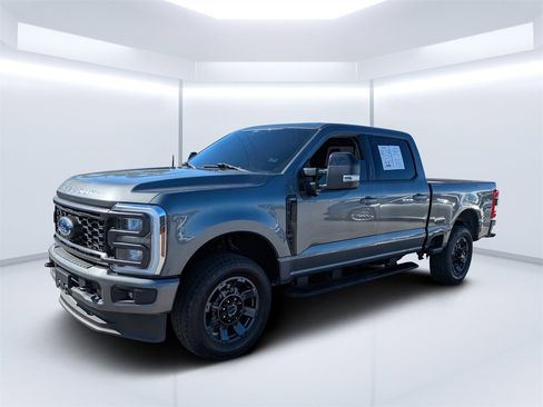 Used 2024 Ford F250 Lariat w/ Sport Appearance Package image 7