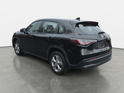 Used 2024 Honda HR-V LX image 7