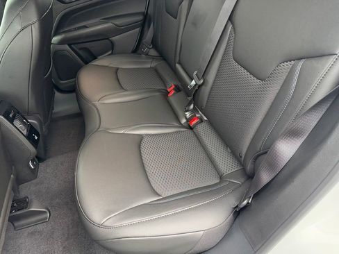 Used 2025 Jeep Compass Latitude w/ Convenience Group image 15