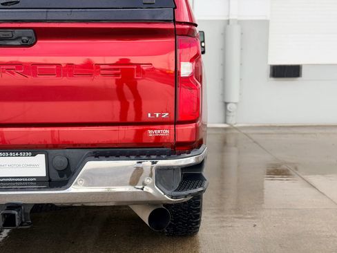 Used 2021 Chevrolet Silverado 3500 LTZ w/ LTZ Plus Package image 35