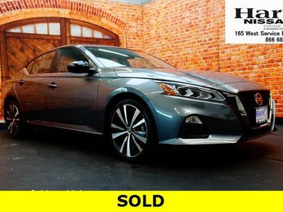 Used 2022 Nissan Altima 2.5 SR