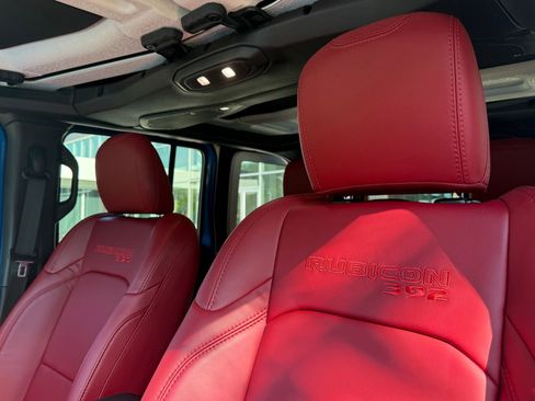Used 2024 Jeep Wrangler Unlimited Rubicon 392 image 34