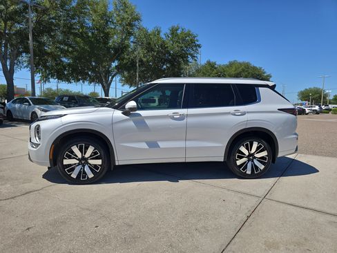 Used 2025 Mitsubishi Outlander SEL FWD image 5
