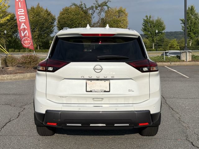 Certified 2025 Nissan Rogue SL w/ Tech Package FWD image 6
