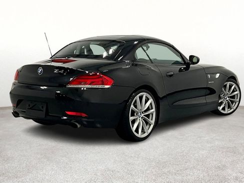 Used 2010 BMW Z4 sDrive35i image 2