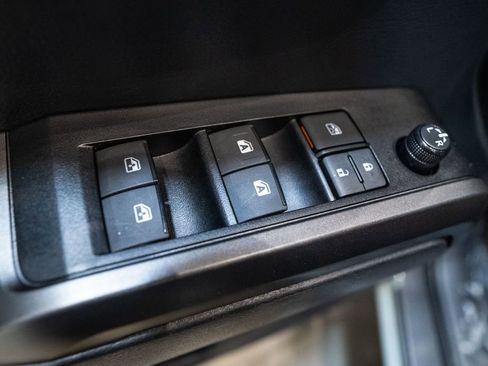 Certified 2023 Toyota Tacoma TRD Off-Road image 16