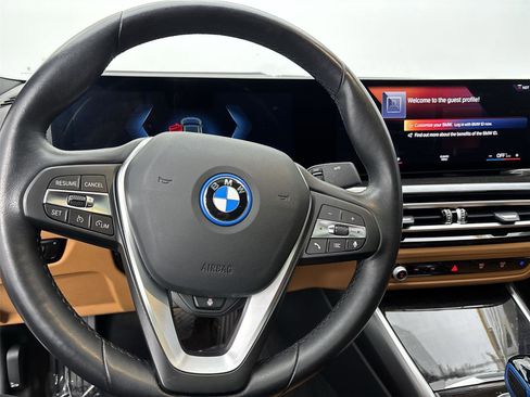 Used 2023 BMW i4 eDrive35 w/ Premium Package image 22
