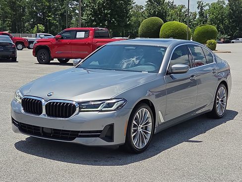 Used 2023 BMW 530i xDrive AWD/4WD image 2