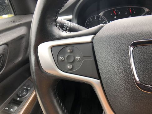 Used 2019 GMC Acadia SLE image 21