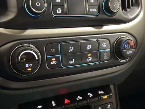 Used 2022 Chevrolet Colorado Z71 image 16