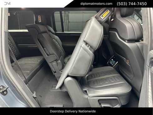 Used 2023 Rivian R1S Adventure image 25