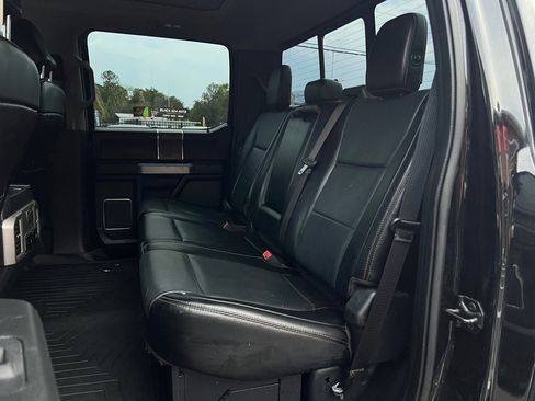 Used 2018 Ford F250 Lariat w/ Lariat Ultimate Package AWD/4WD image 16