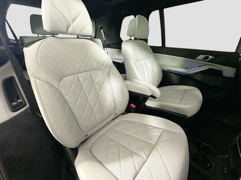 New 2026 BMW X7 xDrive40i w/ M Sport Package image 29