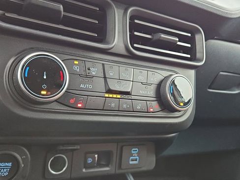 Used 2024 Ford Maverick Lariat image 14