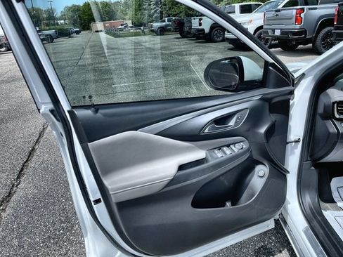 Used 2024 Buick Envista Avenir FWD image 22