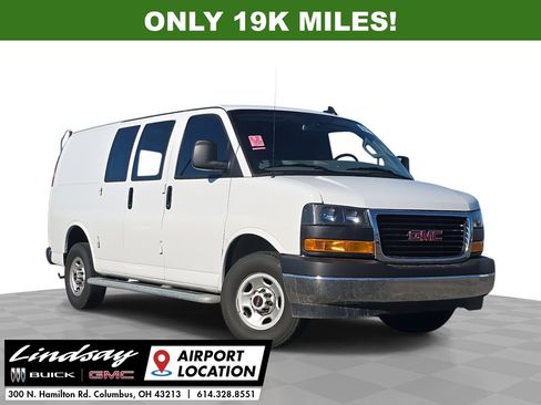 Used 2024 GMC Savana 2500 w/ Driver Convenience Package image 1