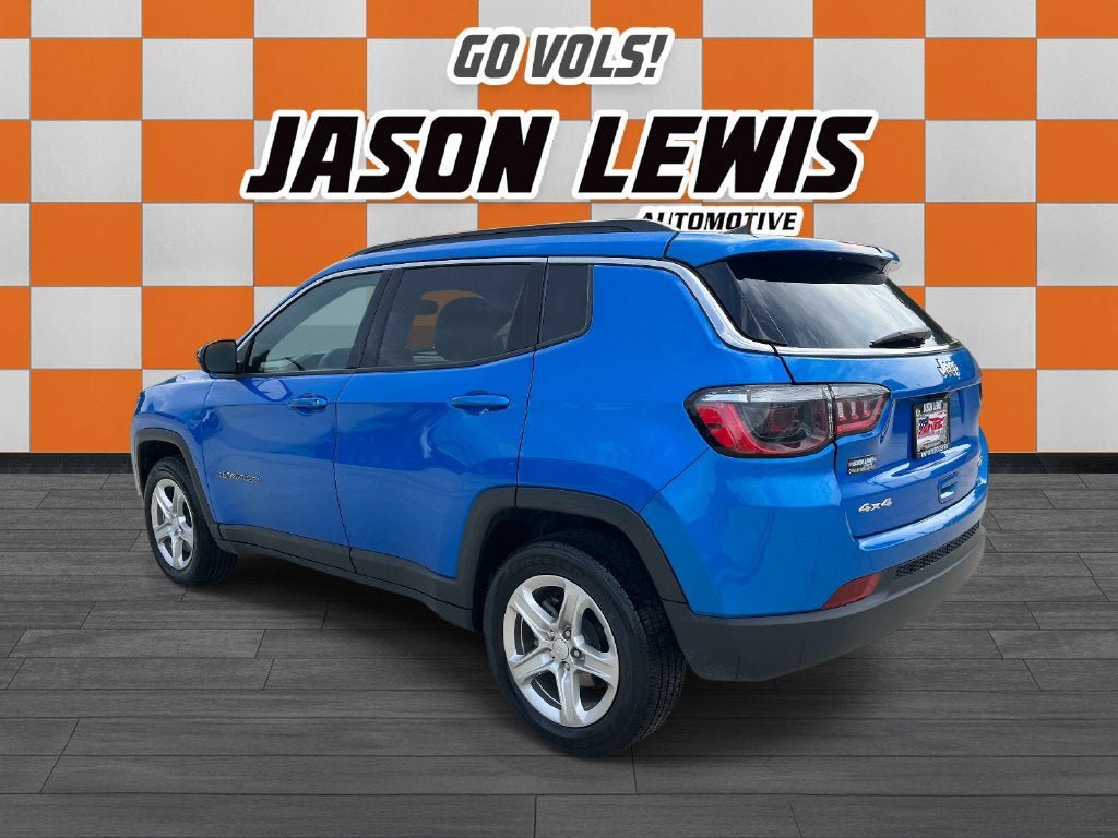 Used 2024 Jeep Compass Latitude AWD/4WD image 5