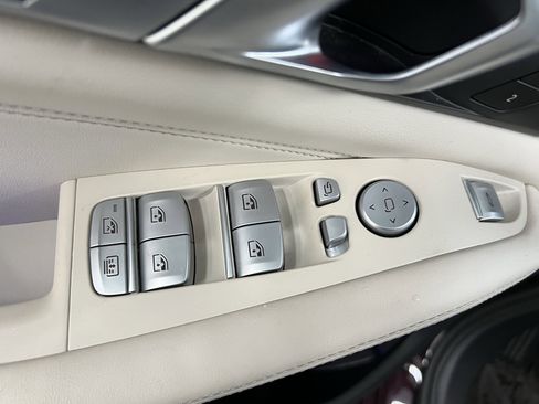 Used 2025 BMW X7 xDrive40i w/ Executive Package image 15