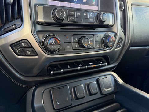 Used 2015 Chevrolet Silverado 2500 LTZ w/ LTZ Plus Package image 23