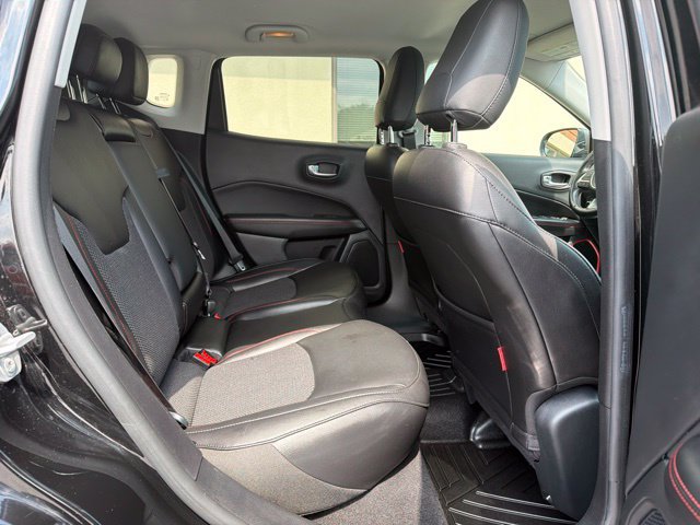 Used 2021 Jeep Compass Trailhawk w/ Convenience Group AWD/4WD image 15