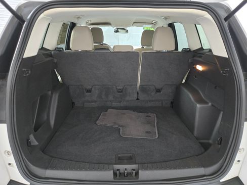 Used 2019 Ford Escape SE FWD image 15