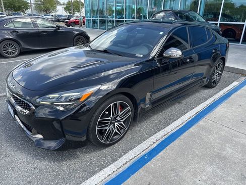 Used 2022 Kia Stinger GT1 image 1
