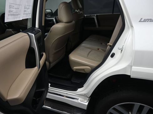 Used 2011 Toyota 4Runner Limited AWD/4WD image 21