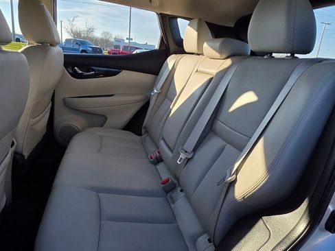 Used 2018 Nissan Rogue Sport SL image 30