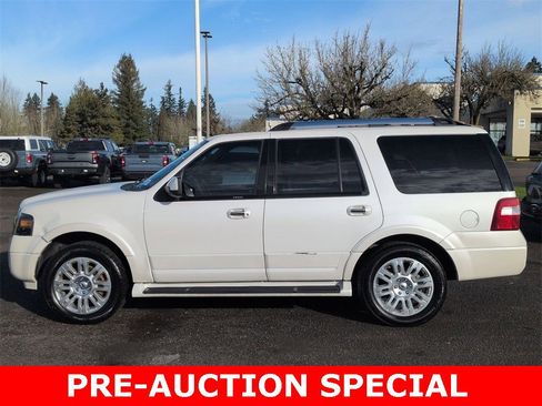 Used 2014 Ford Expedition Limited image 2