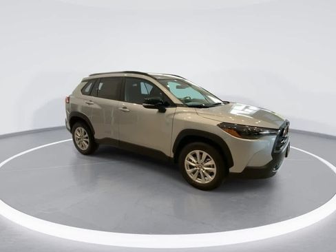 New 2026 Toyota Corolla Cross LE FWD image 2