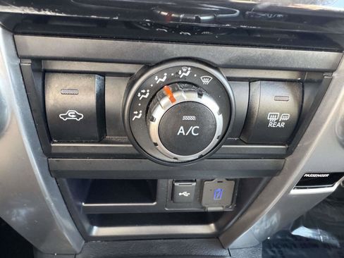 Certified 2022 Toyota 4Runner SR5 Premium image 32