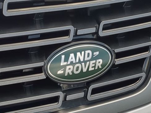 Certified 2025 Land Rover Range Rover Sport SE AWD/4WD image 12