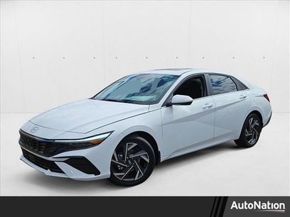 New 2025 Hyundai Elantra SEL