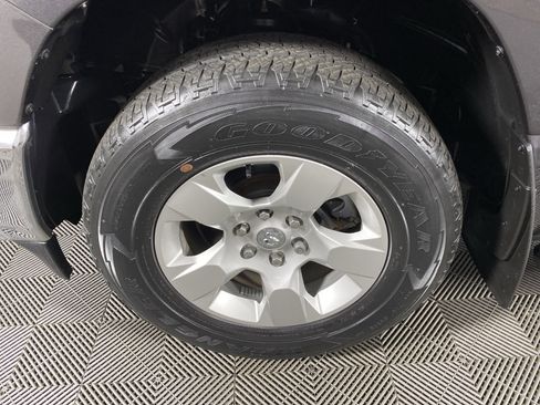 Used 2022 RAM 1500 Big Horn AWD/4WD image 12