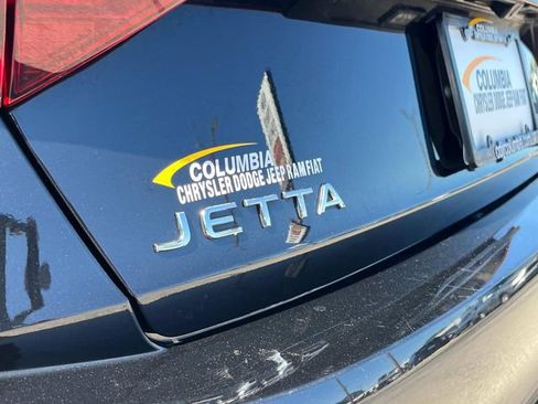 Used 2024 Volkswagen Jetta SE FWD image 13