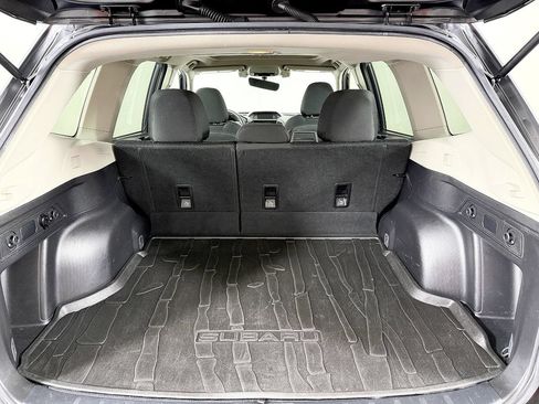 Used 2019 Subaru Forester Premium AWD/4WD image 14