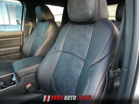 Used 2025 Toyota Tacoma TRD Sport AWD/4WD image 54