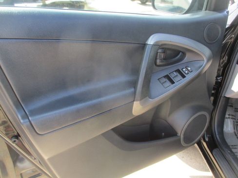 Used 2012 Toyota RAV4 4WD w/ Value Pkg image 13