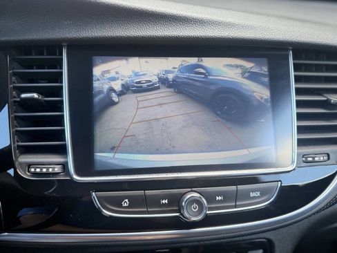 Used 2020 Buick Encore Preferred image 17