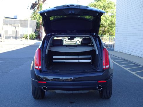 Used 2016 Cadillac SRX Luxury w/ Driver Awareness Package image 8