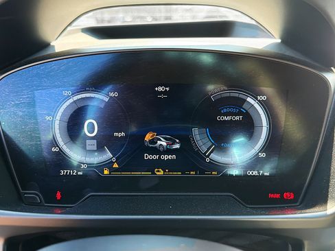 Used 2015 BMW i8 Base image 32