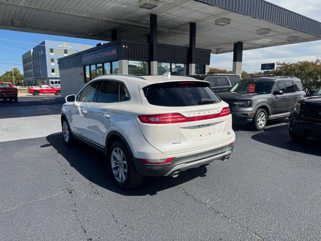 Used 2016 Lincoln MKC Select w/ Select Plus Package FWD image 5